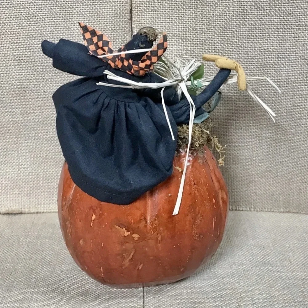 Vintage Hand Carved Gourd Jack O Lantern Plush Crow Decoration Whimsigoth Goth